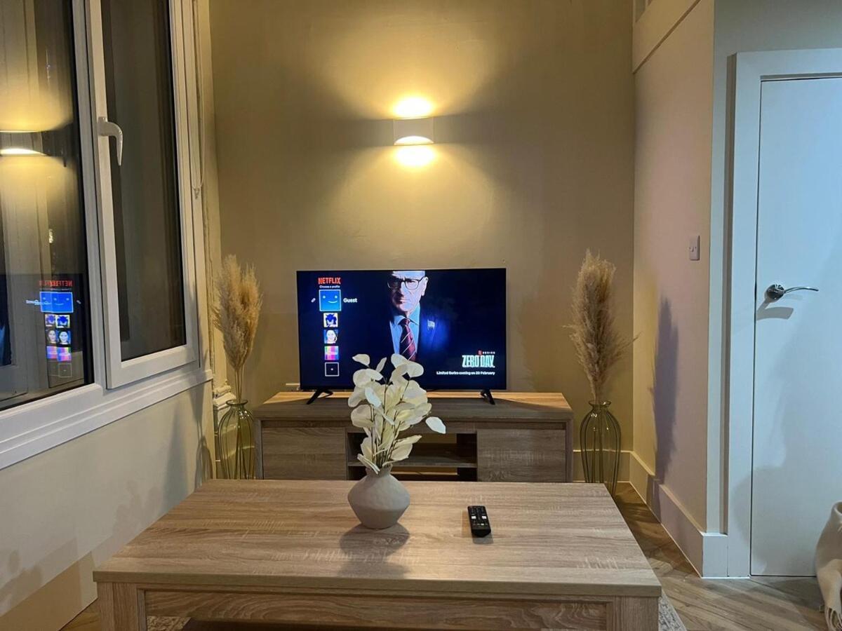 1 Bed In The Heart Of * Leeds (West Yorkshire)